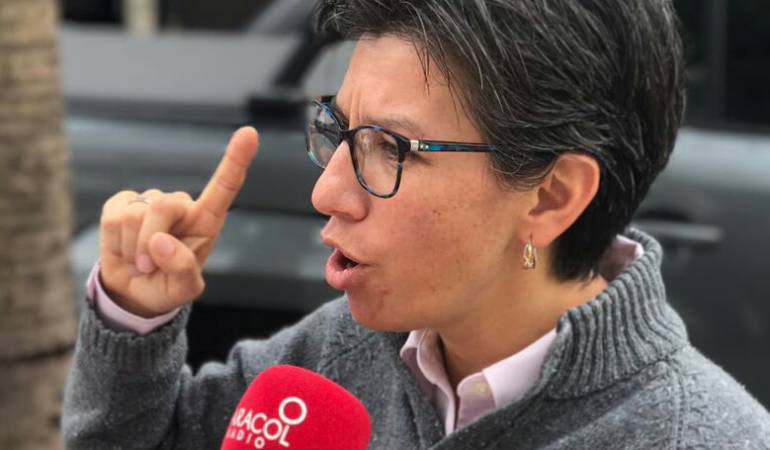 Senadora Claudia López en Manizales habló del acuerdo de paz