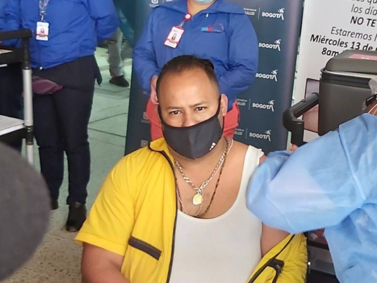 No vacunados tienen 132 veces más riesgo de morir por COVID: MinSalud