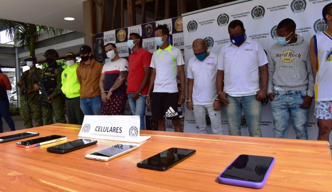 11 personas dedicadas a rituales estarían vinculadas en 26 hurtos a mano armada. La Policía Metropolitana desplegó once allanamientos 