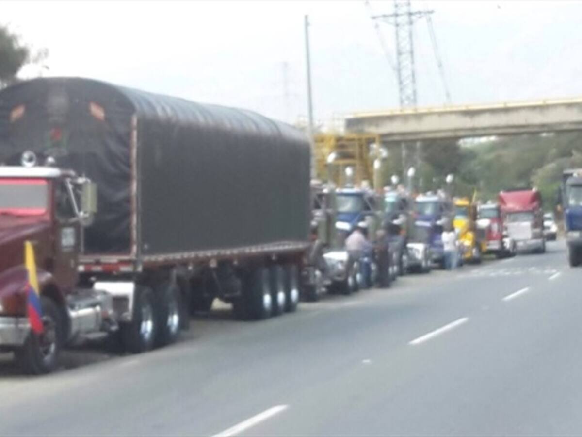 Pérdidas por paro camionero superan los 38 mil millones: Mintransporte