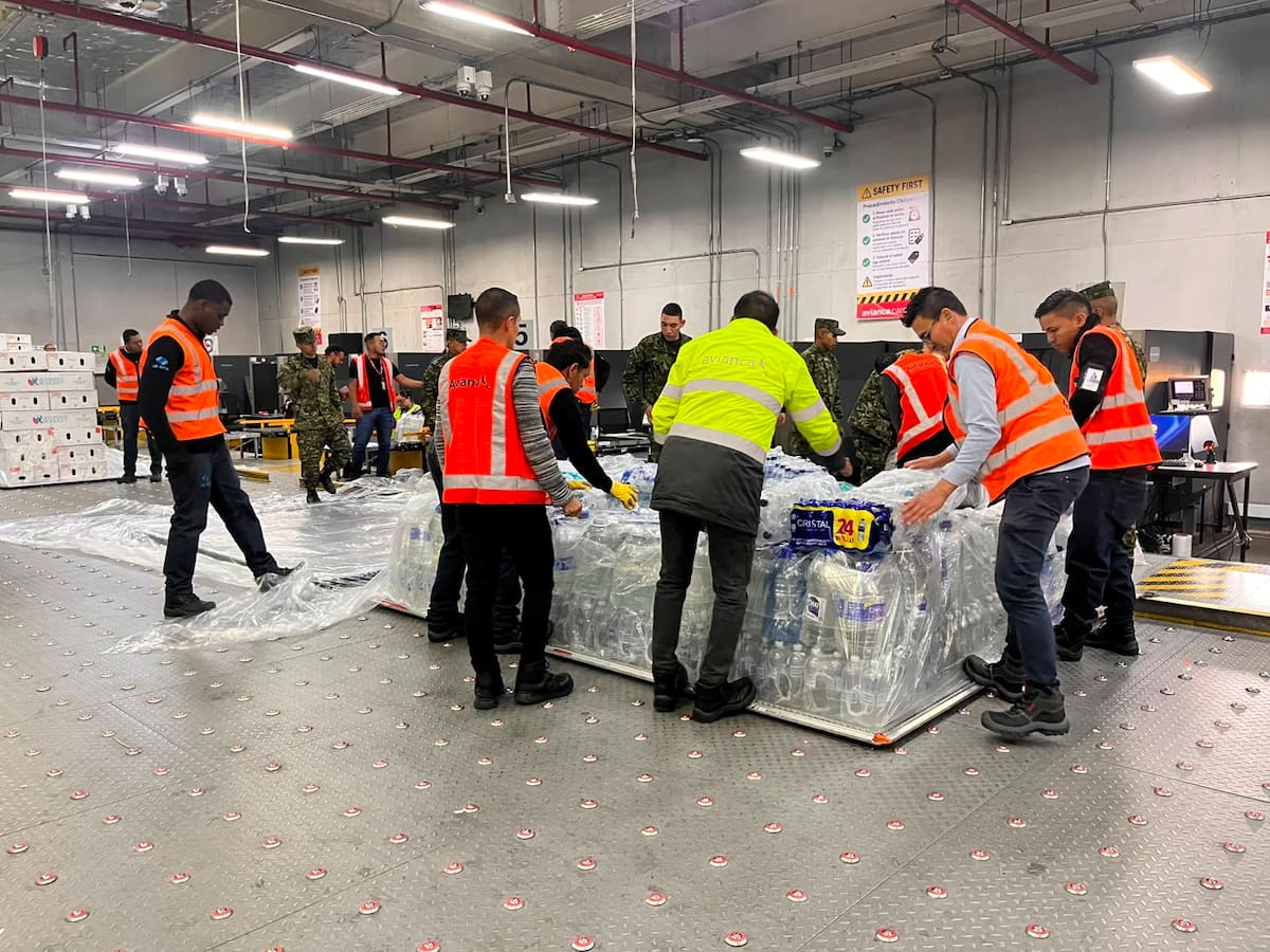 Bogotá alista vuelo con 60 toneladas de ayuda humanitaria hacia Cali tras los sismos