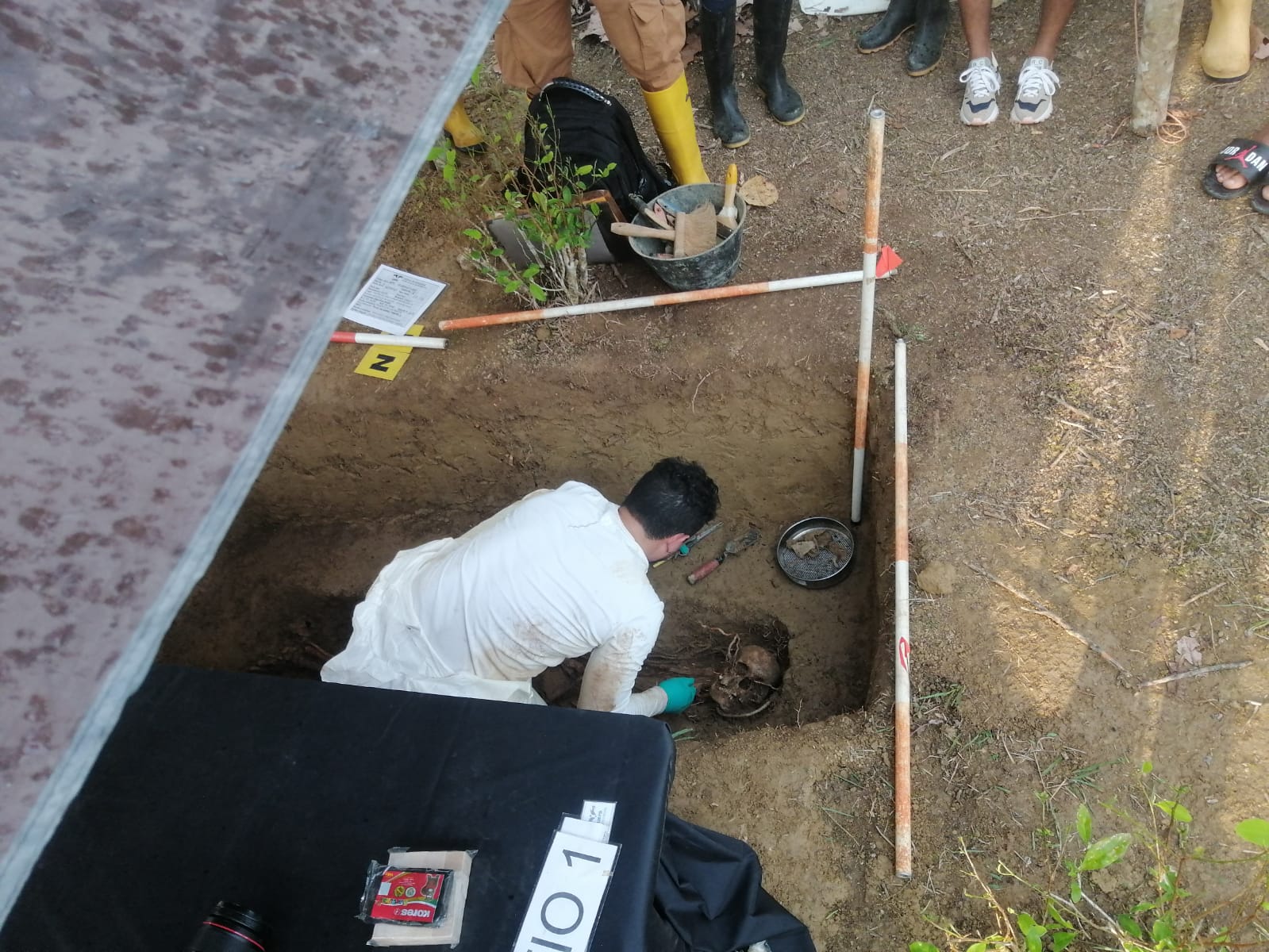 Unidad de Búsqueda de Personas dadas por Desaparecidas halló los restos de dos víctimas del conflicto armado en Tumaco, Nariño.