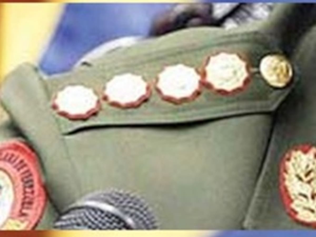 Generales en Colombia con Cuatro soles