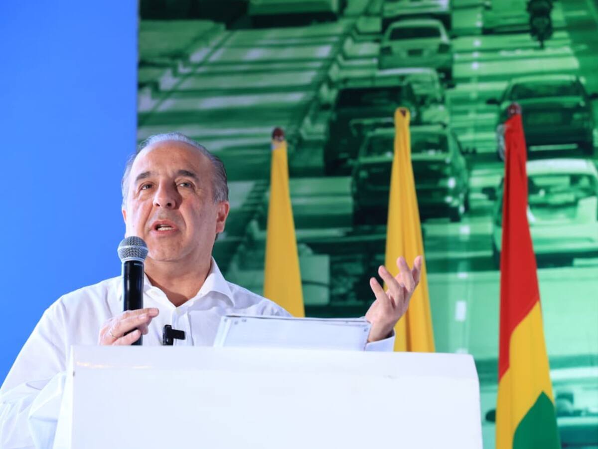 Solo falta la autorización de Petro y Maduro para iniciar operaciones aéreas