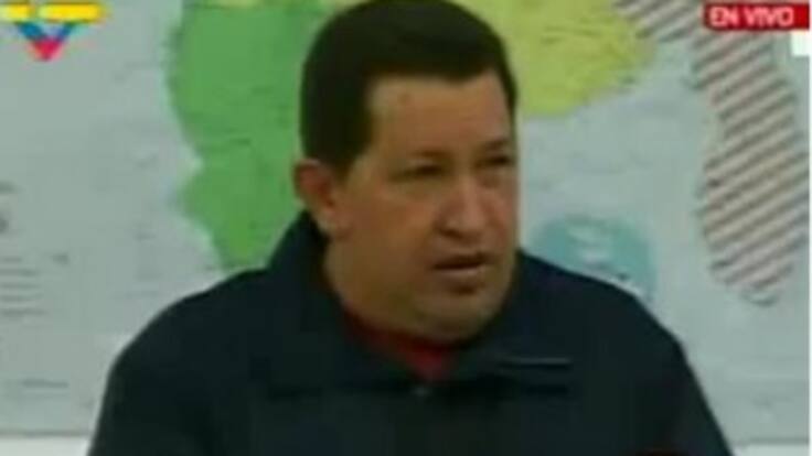 Chávez retira a su embajador en Colombia por denuncias sobre armas