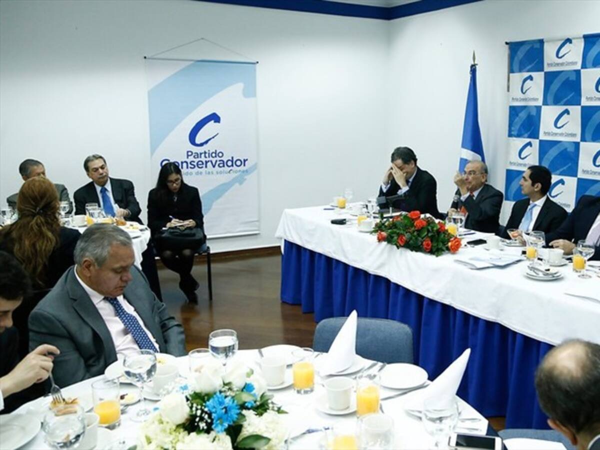 Partido Conservador abre los libros contables de su campaña presidencial