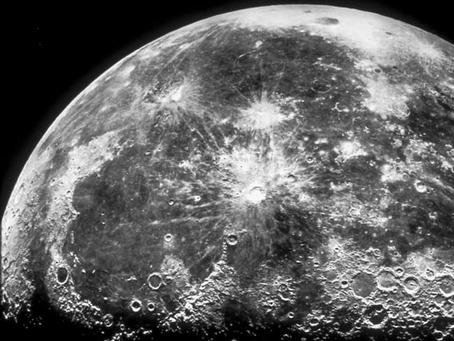 Esta es la imagen de la Luna compuesta por 100.000 fotografías