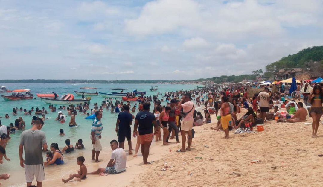 Descontrol en Playa Blanca