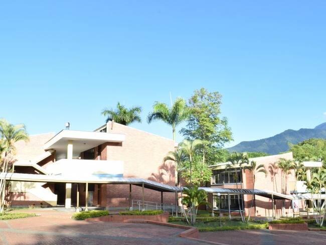 Ibaguereña gana torneo de oratoria