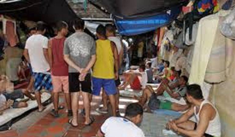 Las autoridades adelantan acciones para mitigar la crisis carcelaria. 