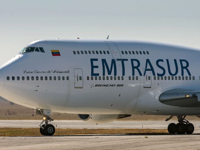 Boeing 747 Dreamliner de carga, de la aerolínea venezolana Emtrasur Cargo; el 6 de junio de 2022, al Aeropuerto Internacional de Ezeiza de Buenos Aires, Argentina.