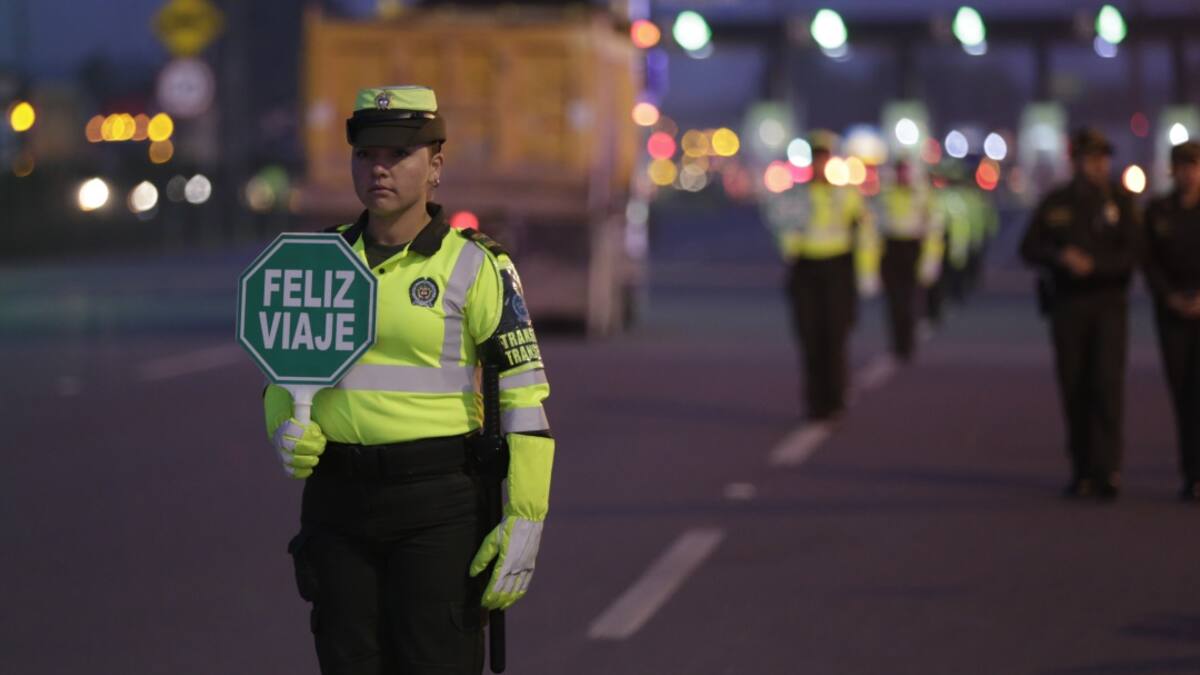 Denuncian ‘cráter’ peligroso en la vía Bogotá-Tunja que causa trancones