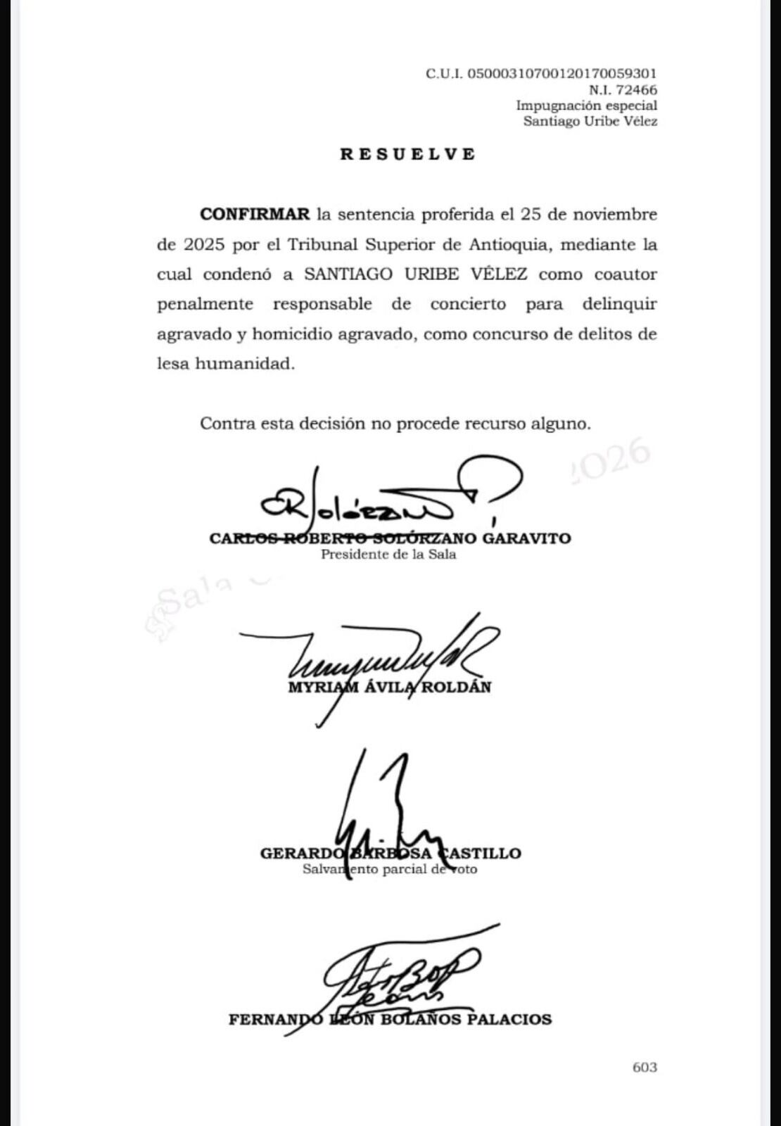 Esta es la foto de la sentencia de Santiago Uribe.