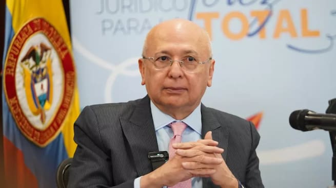 Presidente electo no puede terminar proceso de paz porque violaría la Constitución: Montealegre