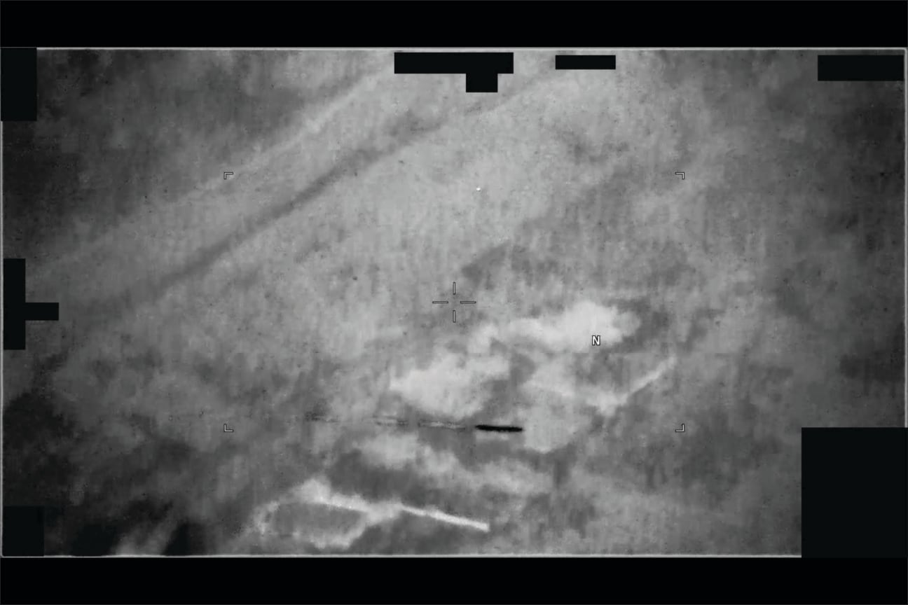 Fotos sobre OVNIS desclasificadas por Estados Unidos. Foto: Departamento de Guerra de Estados Unidos.