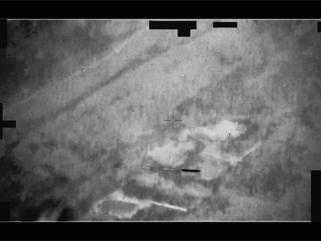 Fotos sobre OVNIS desclasificadas por Estados Unidos. Foto: Departamento de Guerra de Estados Unidos.