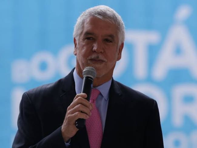 Polo Democrático dice que quieren evitar que bogotanos elijan reemplazo del alcalde Peñalosa