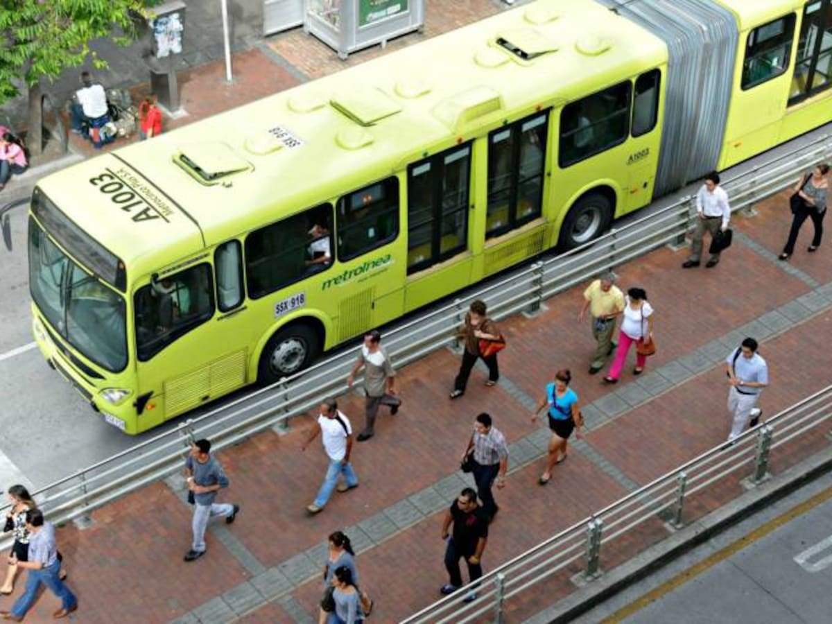 Metrolínea tendrá horarios especiales el 25 de diciembre y 1 de enero