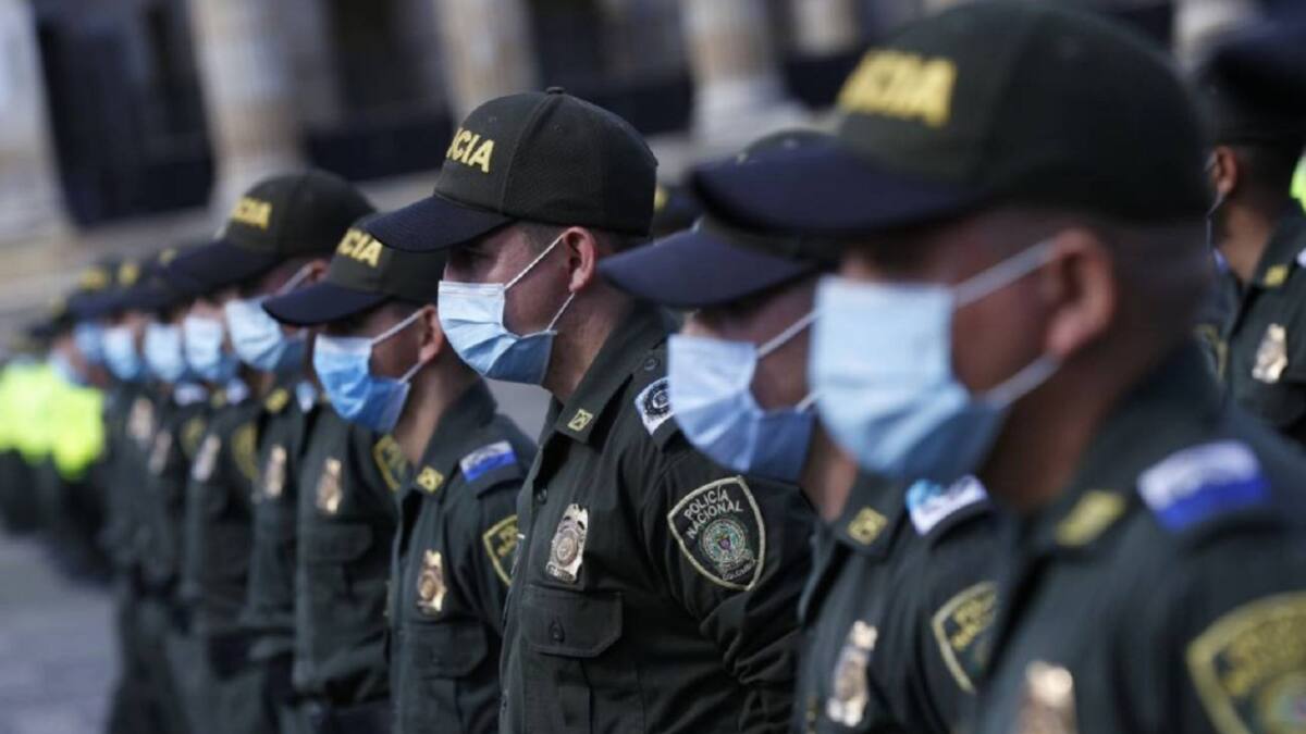 Policía refuerza atención en navidad para municipios