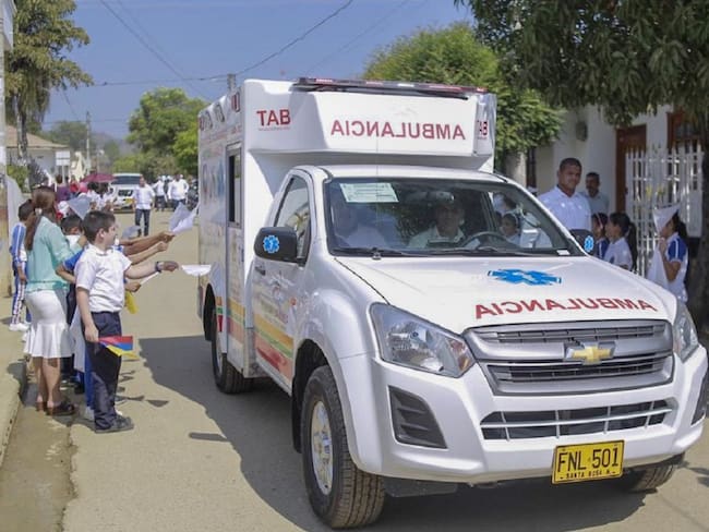 Entregan ambulancia en San Juan Nepomuceno, Bolívar
