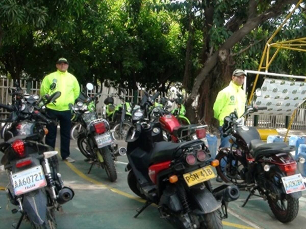 Policía decomisa gasolina y motocicletas venezolanas en el Cesar