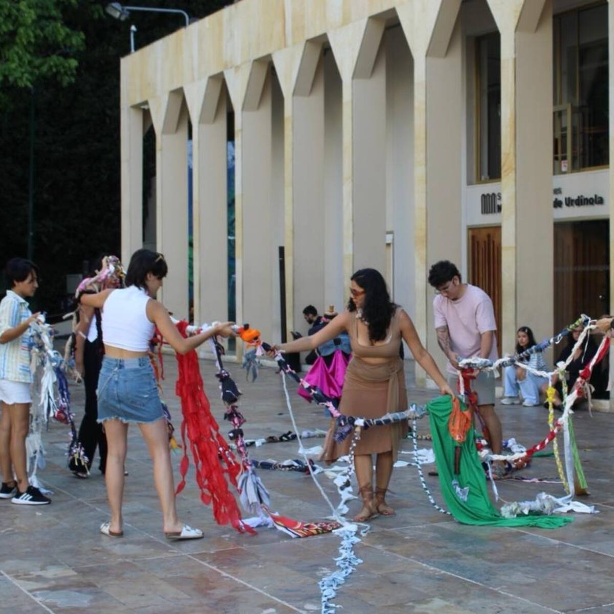 MinCultura frenó estímulos a un día de anunciar ganadores y el sector cultural prepara plantón