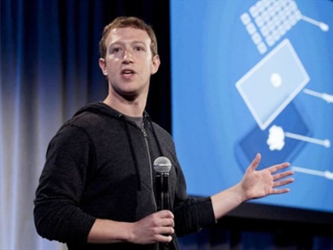 Internet para población vulnerable, objetivo de alianza Santos - Zuckerberg