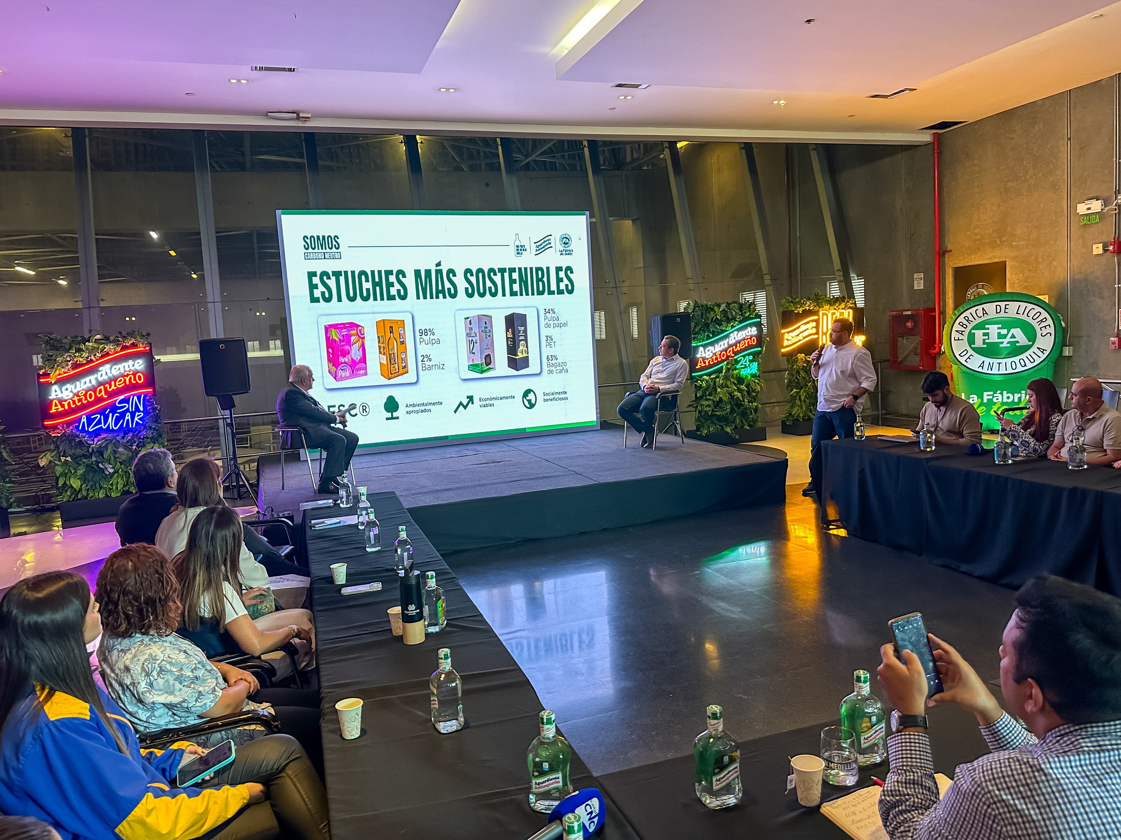 La FLA obtiene certificación Carbono Neutro en todo su portafolio de aguardientes Foto: FLA