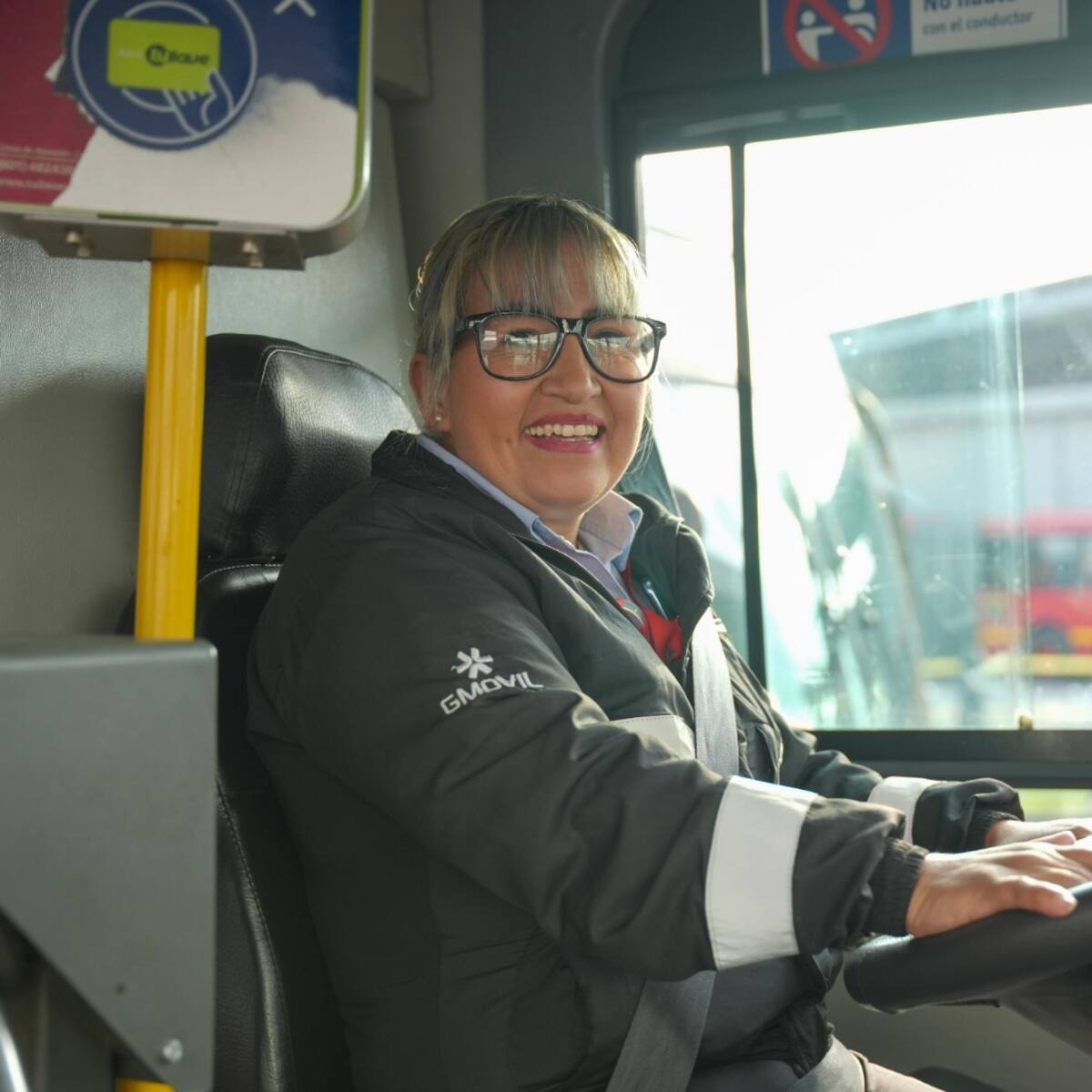 Transmilenio le apuesta a más mujeres conductoras: cien serán capacitadas y empleadas