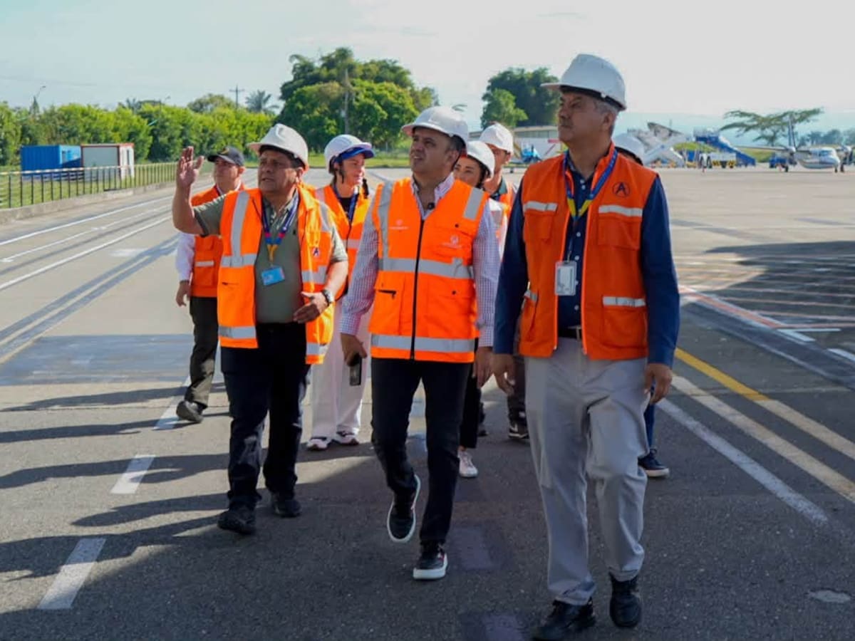 Gobernador Quindío analiza posibilidad de empréstito para proceso de reconstrucción post terremoto