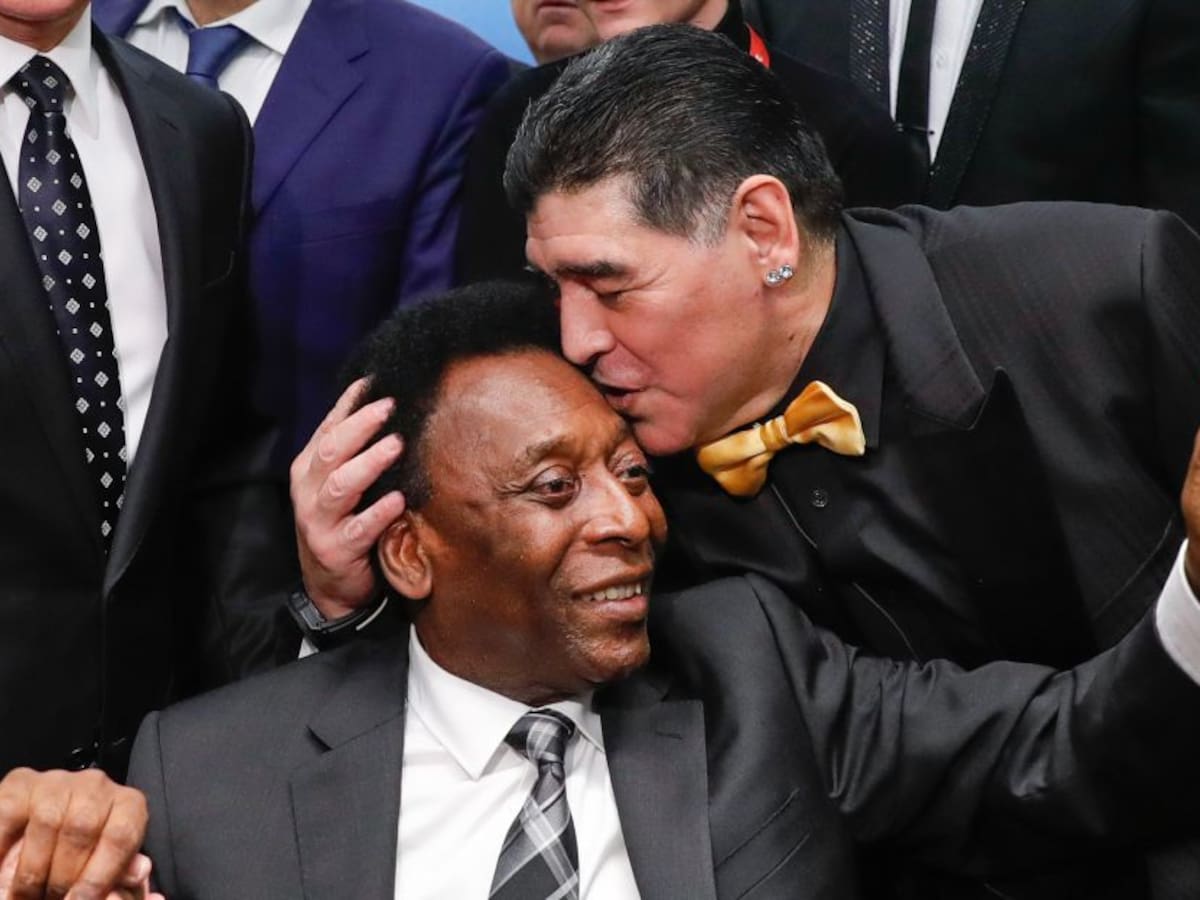 Maradona se suma a "homenaje universal" en cumpleaños de Pelé