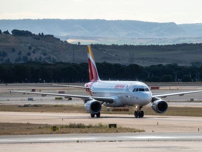 Avión de Iberia. (Photo by Marcos del Mazo/LightRocket via Getty Images)