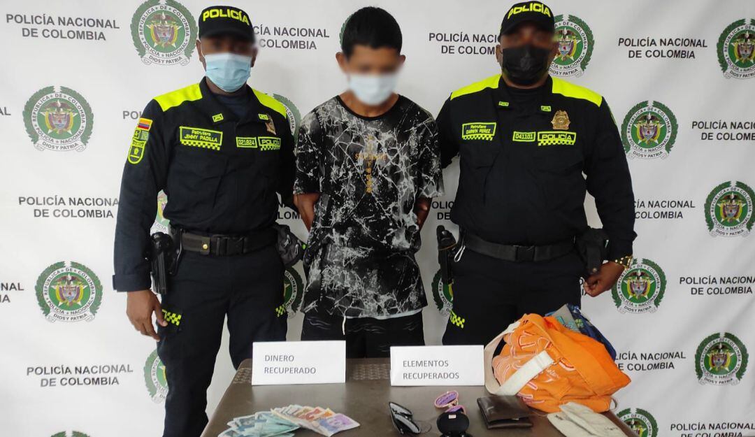 El capturado y los elementos incautados fueron puestos a disposición de la fiscalía General de la Nación