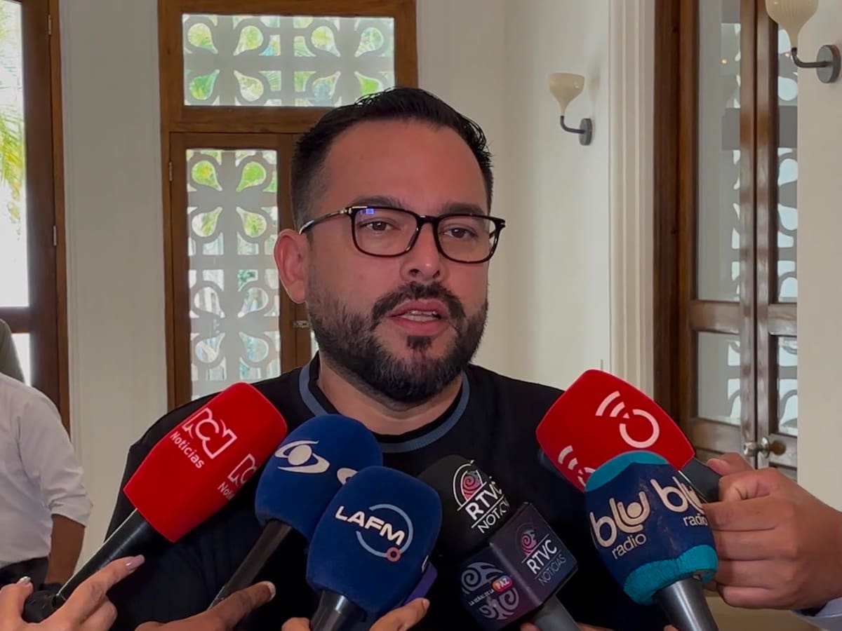 MinMinas reporta normalidad en mantenimiento de regasificadora pese a aumento en consumo de energía