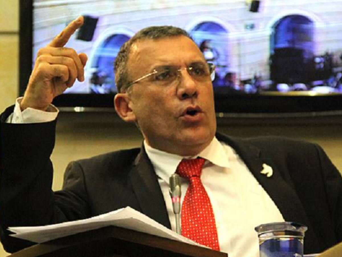 Un plebiscito debe ser el mecanismo de refrendación de acuerdos: Roy Barreras