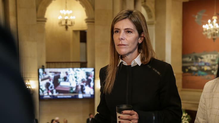 María Carolina Hoyos presenta su libro Felicidad imperfecta: cómo levantarse cuando la vida se rompe