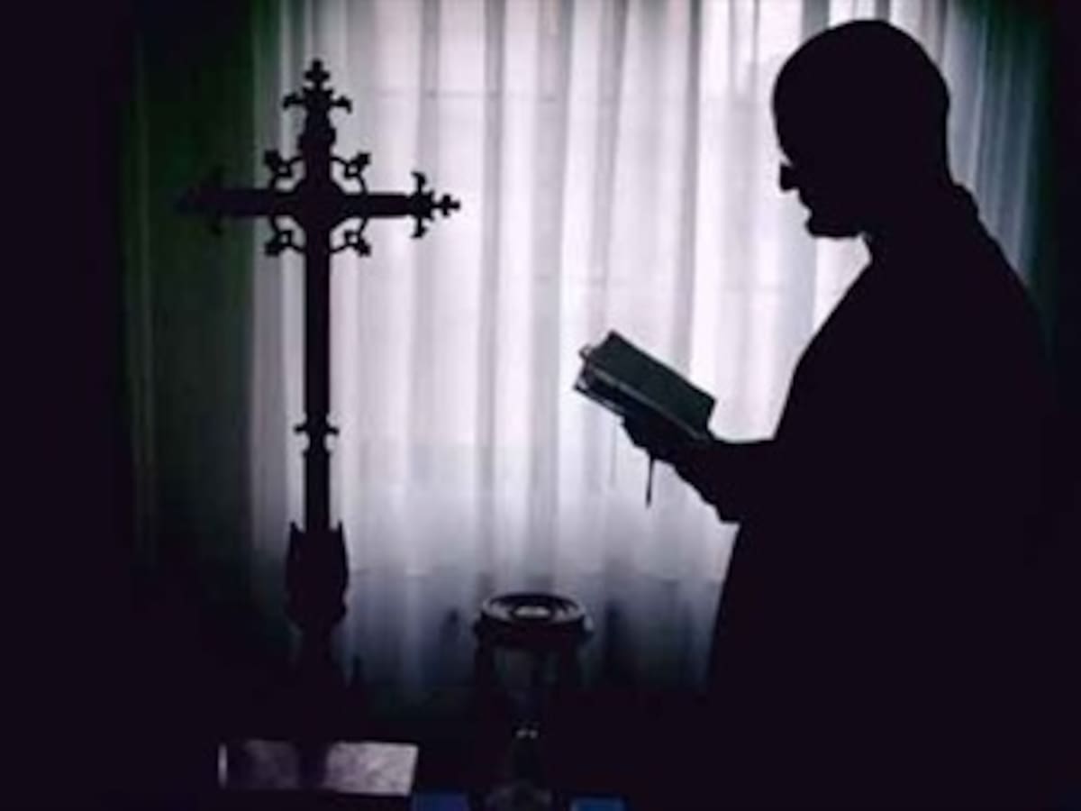 Familia caldense acusa al demonio de sus desgracias
