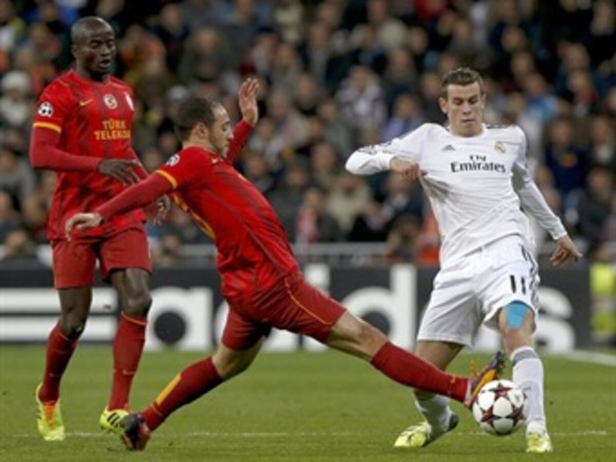 Real Madrid accedió a octavos de Liga de Campeones jugando con diez