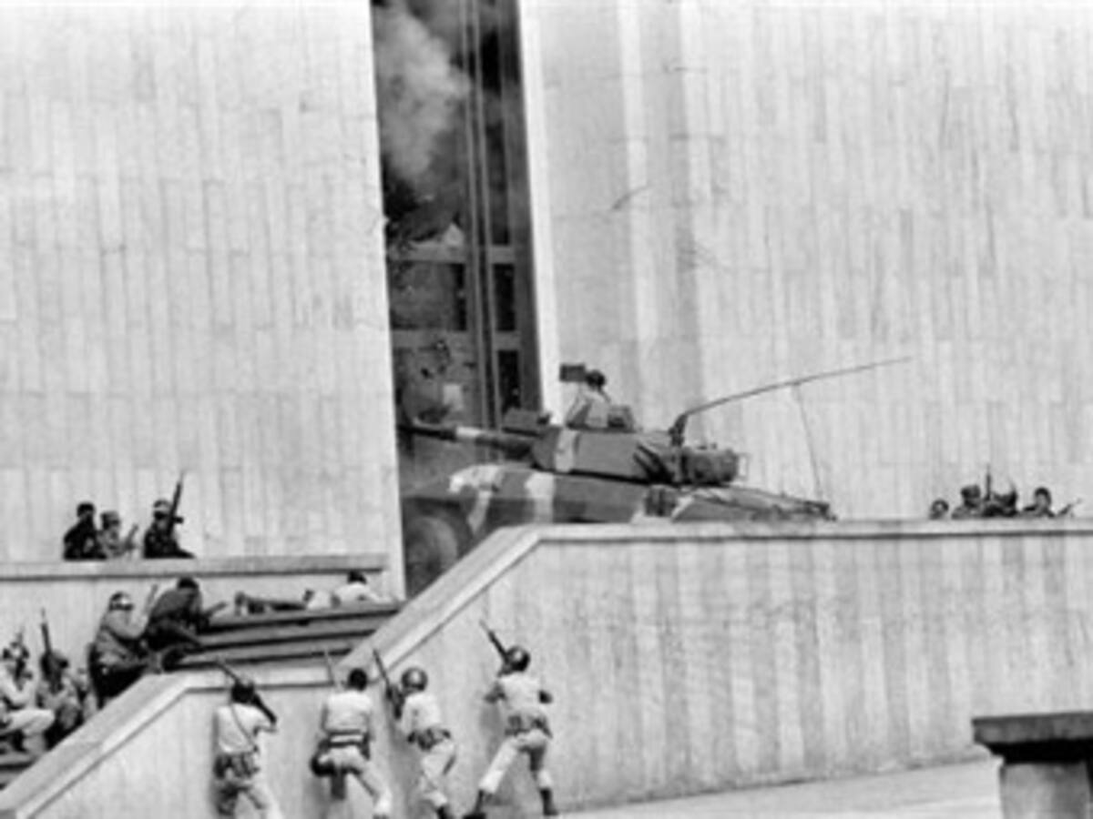 Cambios en la defensa de Colombia en el caso del Palacio de Justicia