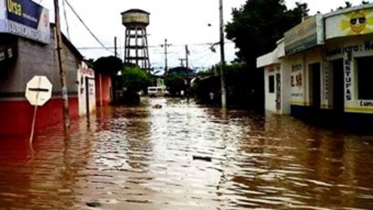Más de 200 familias damnificadas deja desbordamiento de una quebrada en Córdoba