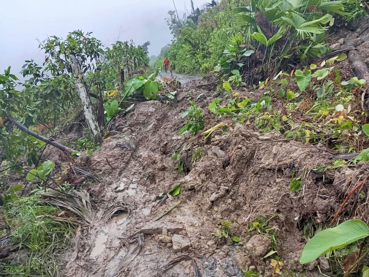 Vías afectadas, inundaciones y 12 municipios en alerta roja, dejan las lluvias en Santander