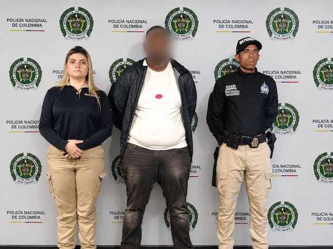 Captura de holandés en Medellín. Cortesía: Migración Colombia.