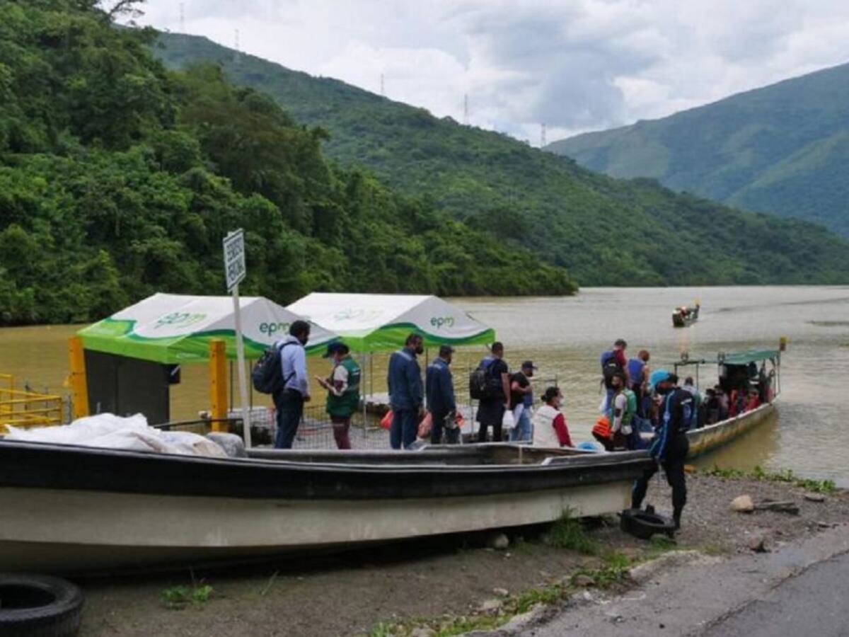 Con otro ferri y dos lanchas, EPM refuerza el transito fluvial en Ituango
