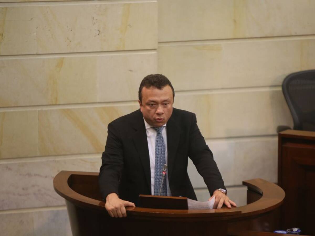 Plenaria del Senado aprobó la suspensión de Eduardo Pulgar
