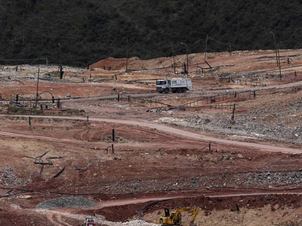 Operador del relleno Doña Juana presenta denuncia penal contra el Distrito