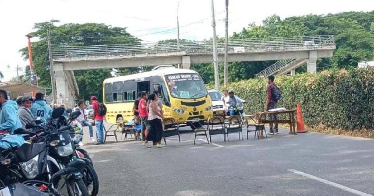 Vandalismo en la parte exterior de la Universidad de Córdoba.