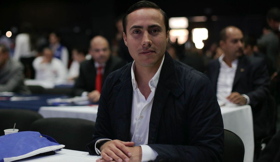 Senador Richard Aguilar, quien asistió al Congreso, dio positivo para COVID