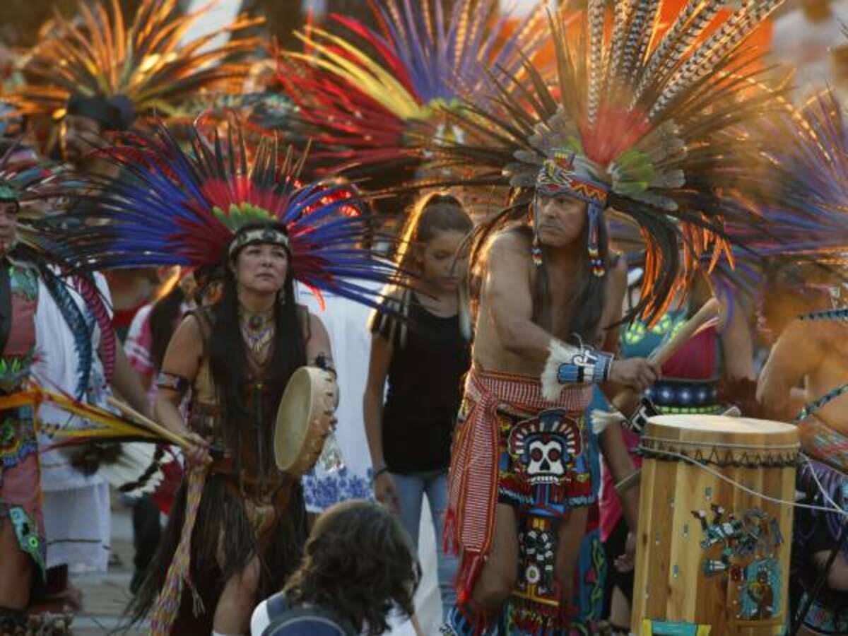 Homenaje a los pueblos de Standing Rock y a los indígenas que buscan la paz