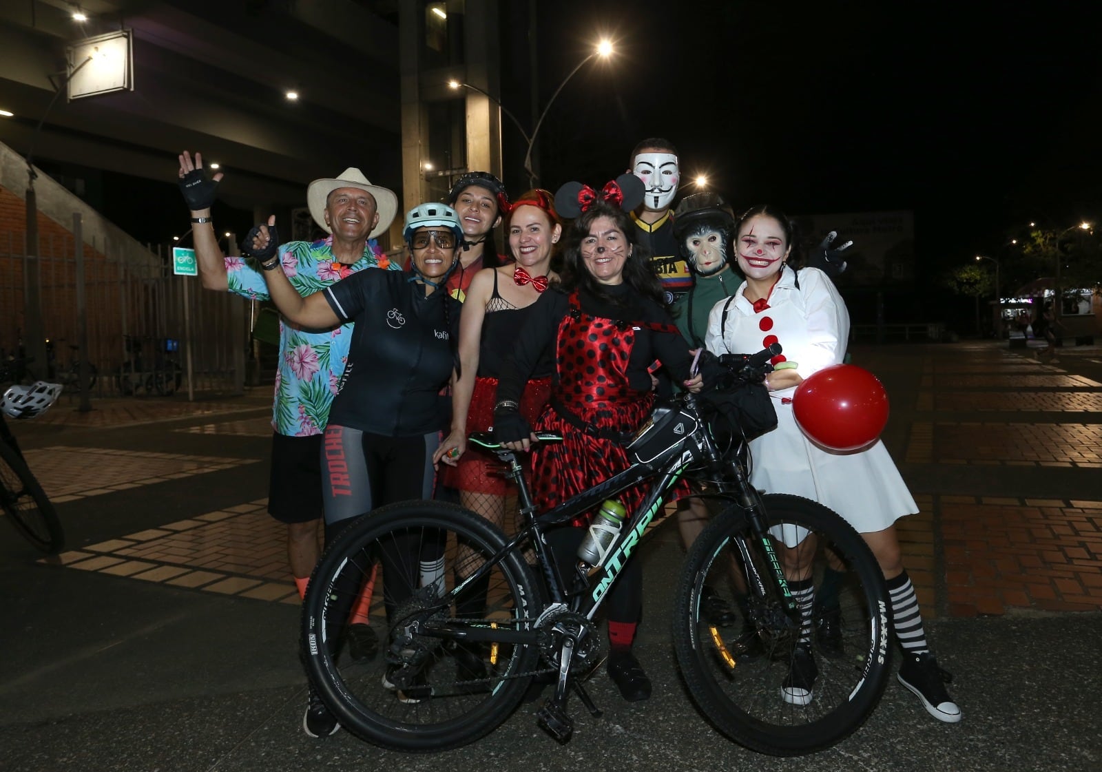 Ciclopaseo de Halloween en Medellín. Cortesía: Alcaldía de Medellín.