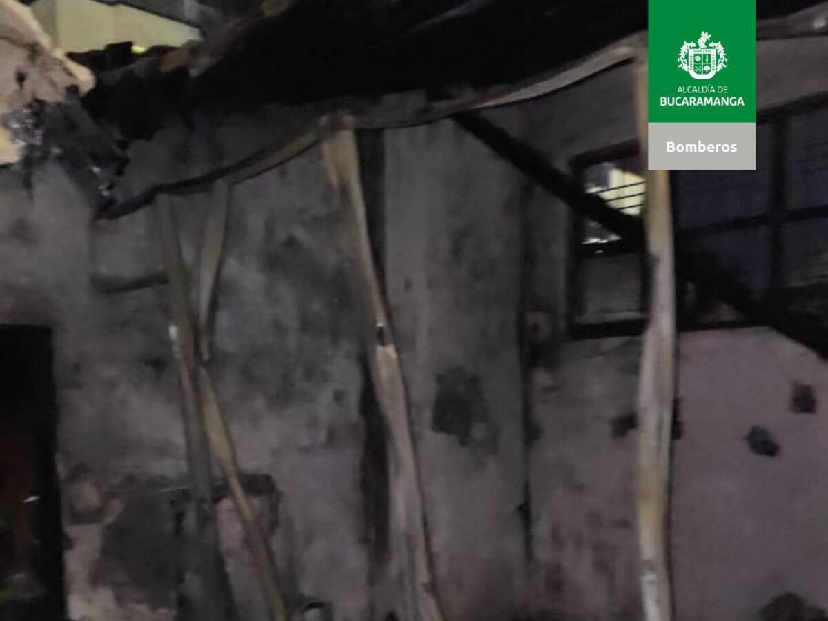 Incendio en el colegio Santa Teresita de los Pinos en Bucaramanga: Investigan posible cortocircuito